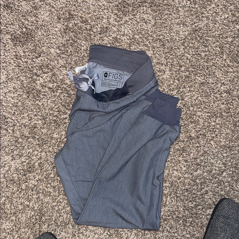 Figs Charcoal Scrub Pants